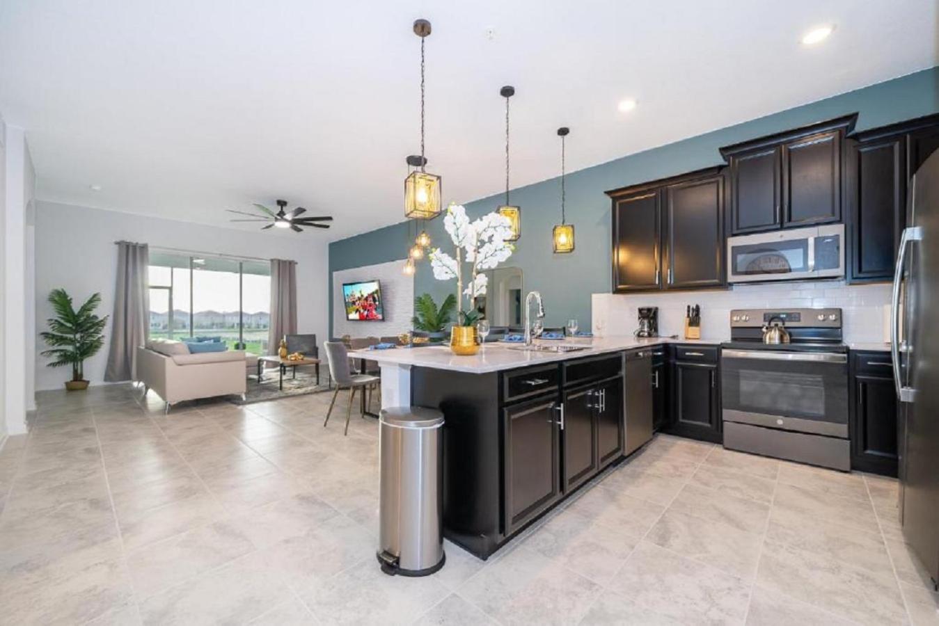 Apartment Lovely 18 Minutes Away From Disney!