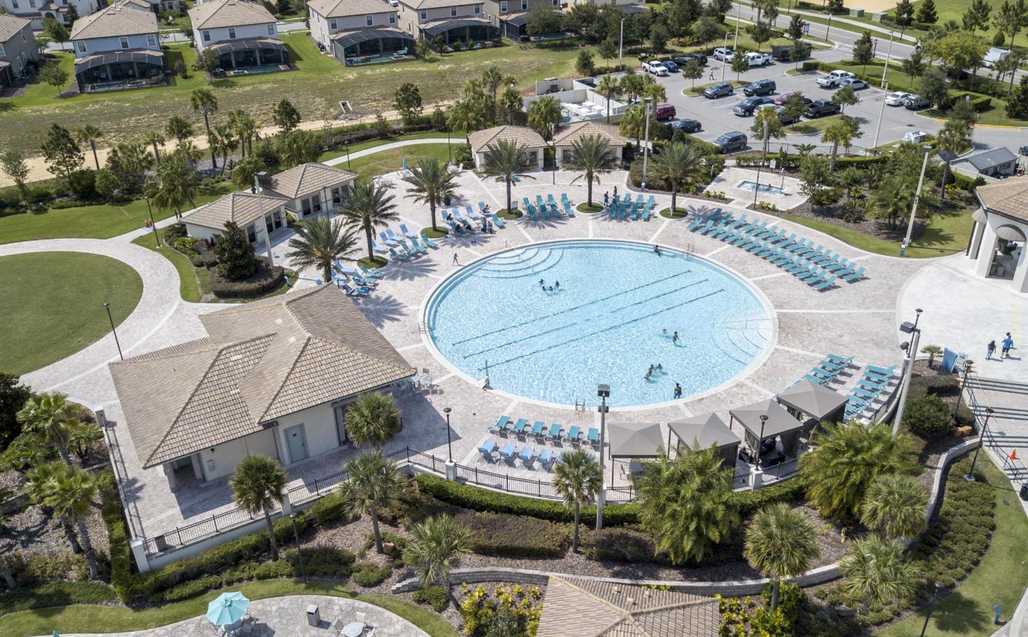 Lovely 18 Minutes Away From Disney! Apartment