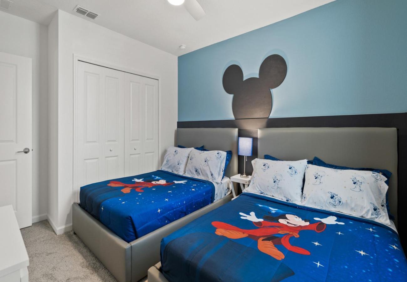 Lovely 18 Minutes Away From Disney! *