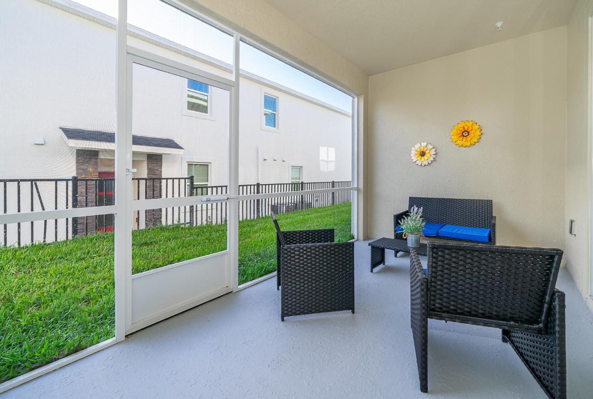 Lovely 18 Minutes Away From Disney! Apartment *